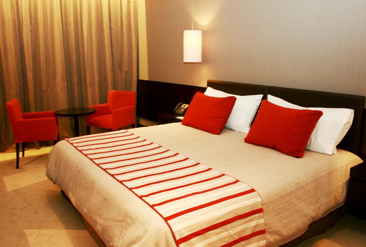 Hotel Y Casino Del Rio - General Roca Extérieur photo