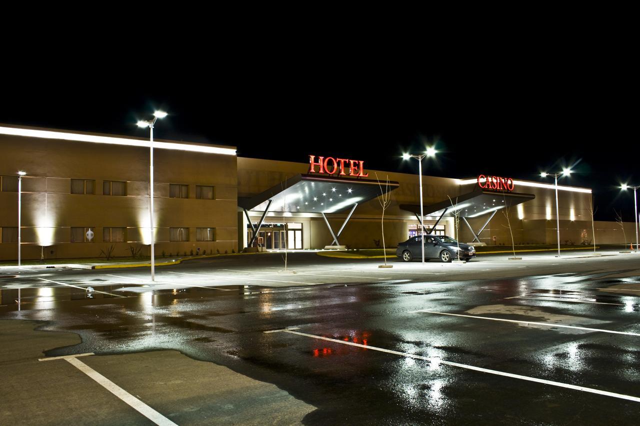 Hotel Y Casino Del Rio - General Roca Extérieur photo