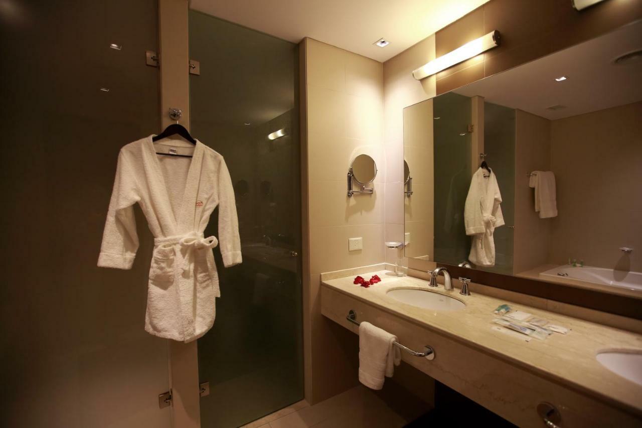 Hotel Y Casino Del Rio - General Roca Extérieur photo